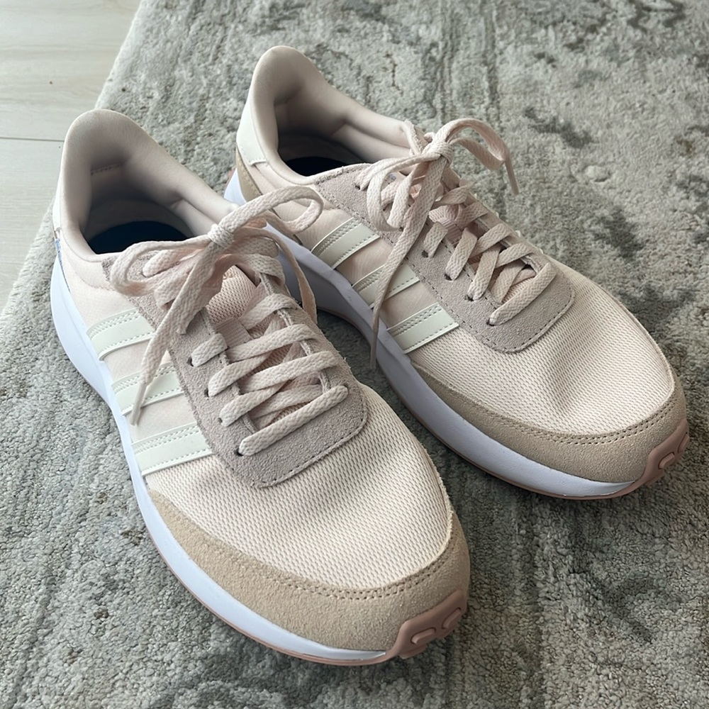 Adidas gym shoes us 7.5